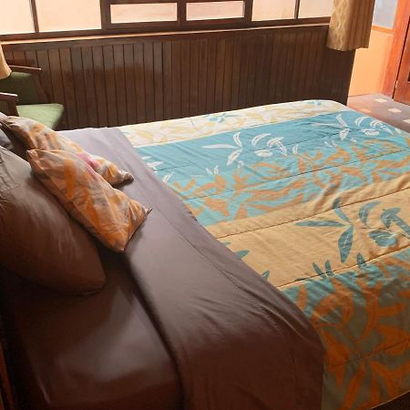 Hostel Santa Canela กูเอ็งกา ภายนอก รูปภาพ