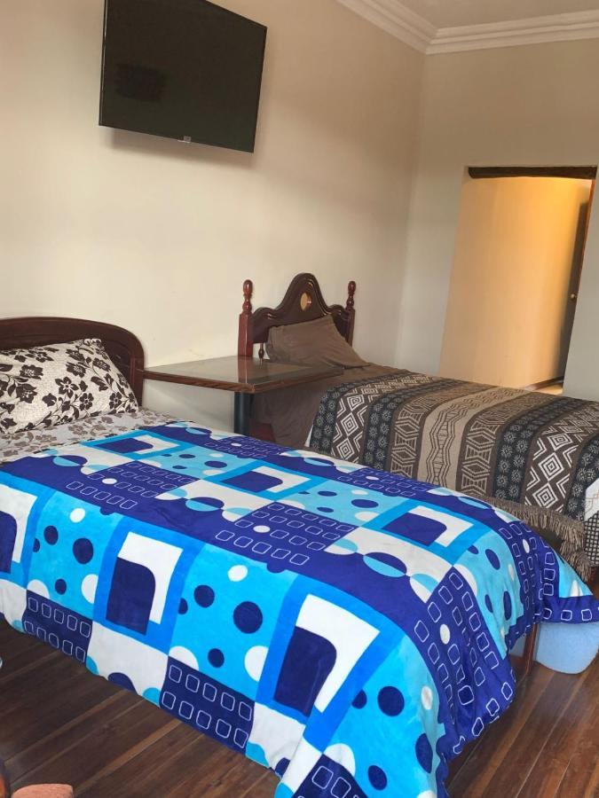 Hostel Santa Canela กูเอ็งกา ภายนอก รูปภาพ