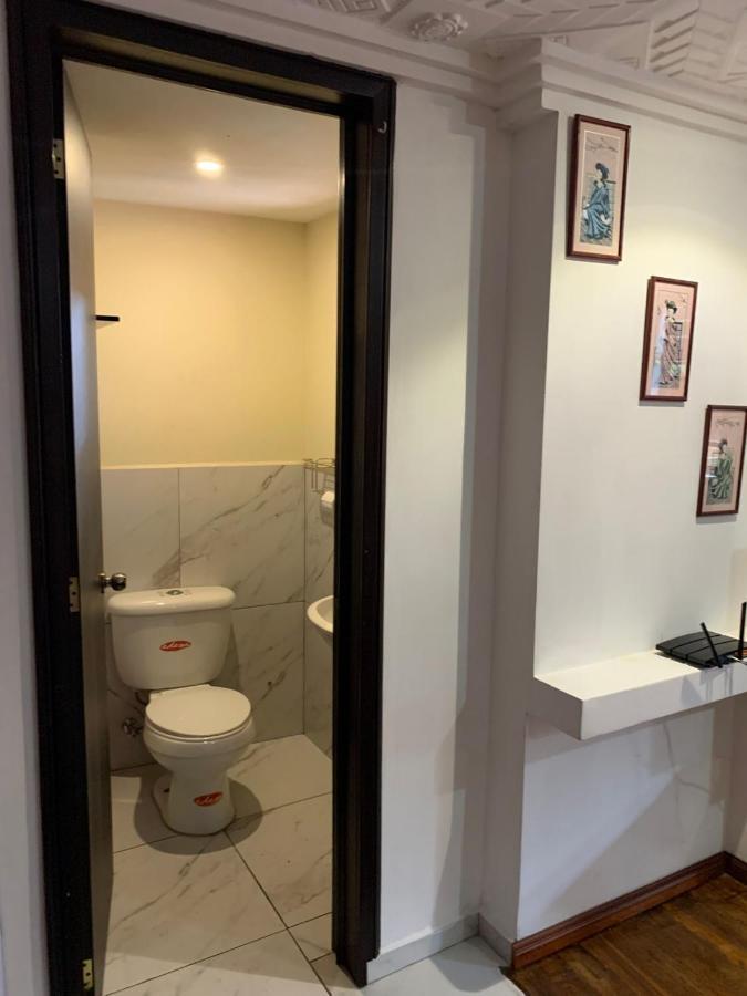 Hostel Santa Canela กูเอ็งกา ภายนอก รูปภาพ